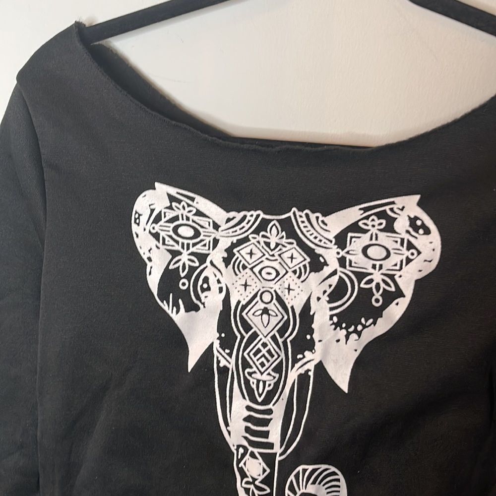 Sweater with elephant print - Picture 4 of 4